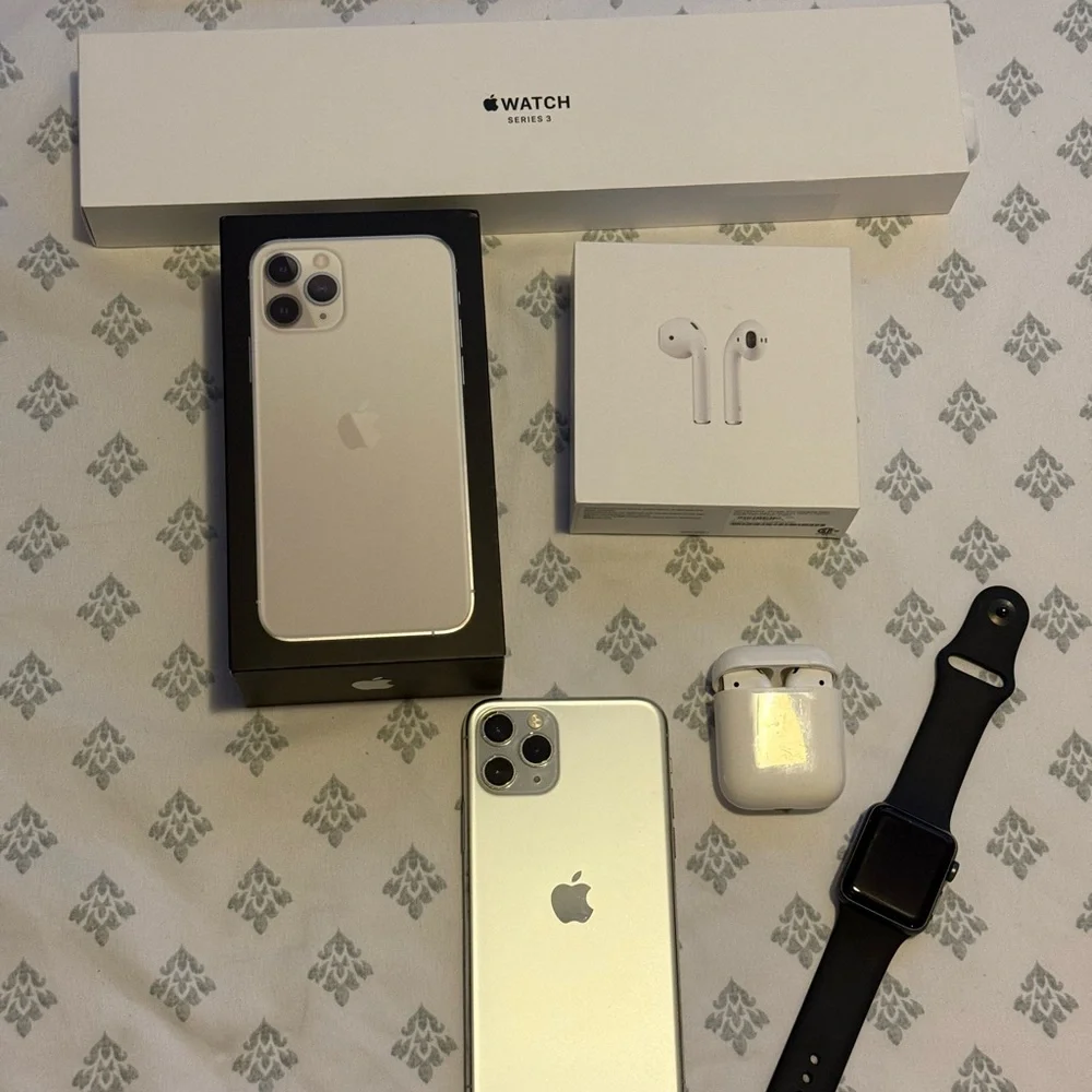 Apple Silver Cell Phone Accessories Lightning Cables and Adapters